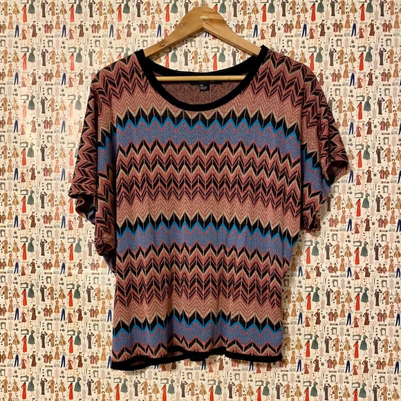 Forever 21 top 🖤 - Picture 2 of 4